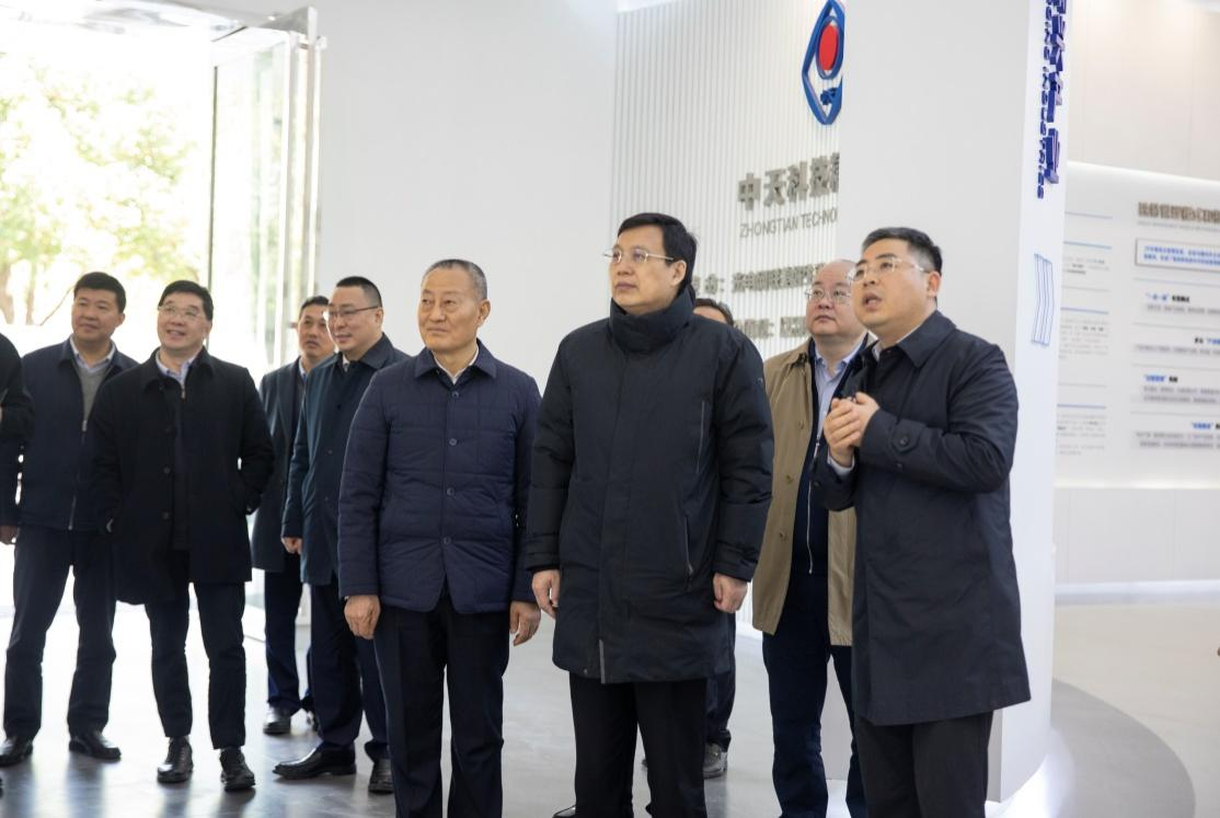 新华社社长、党组书记傅华调查U球体育科技